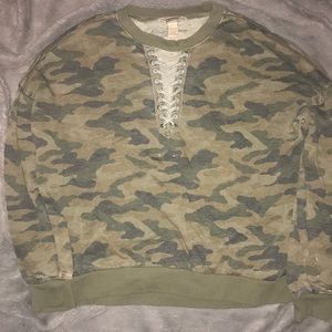 Arizona comfy cross neck shirt